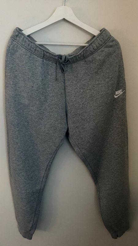 NIKE  sweatpants