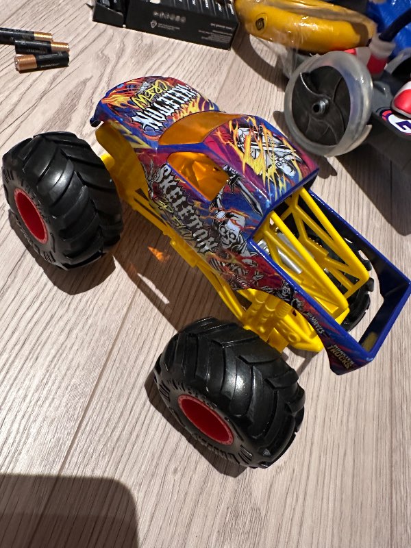 Monster truck