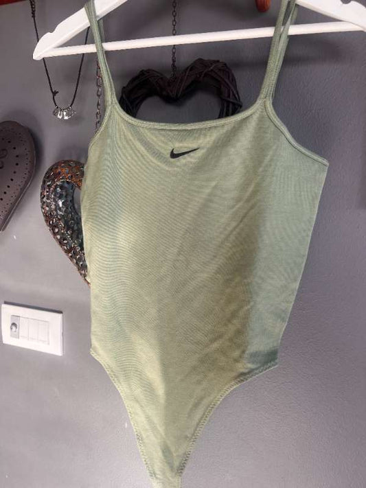 Nike samfella græn