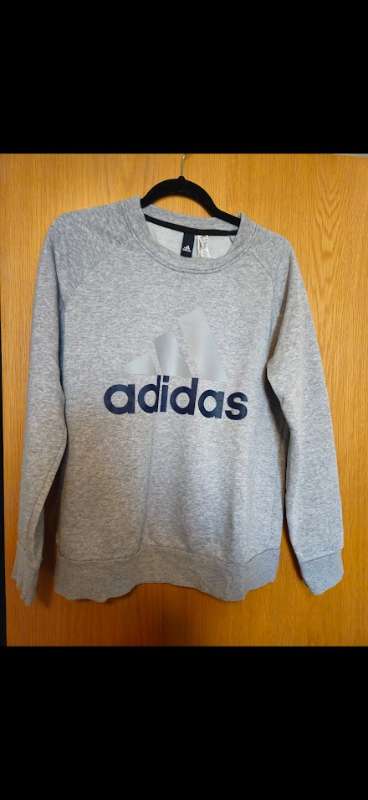 Adidas peysa