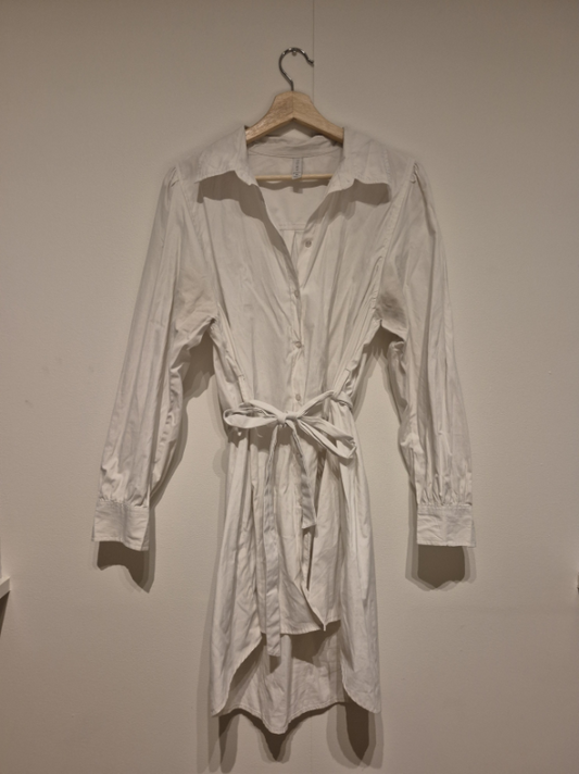 Skyrta síð hvít - E