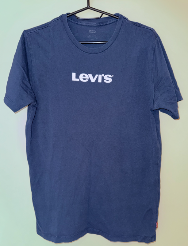 Levis T-shirt