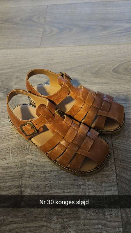 Konges sløjd sandalar