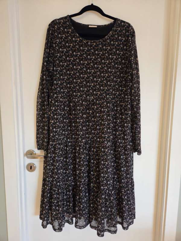 VILA kjóll með blómum XL