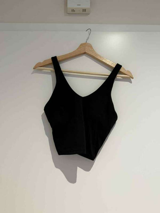 svartur íþróttatoppur - AMG