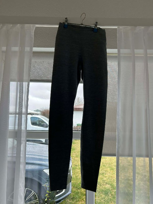 Nike gráar hlaupabuxur