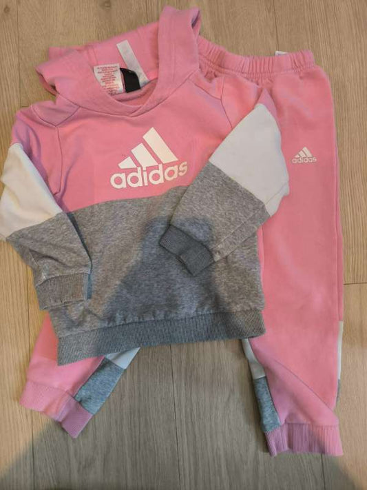 Sett adidas