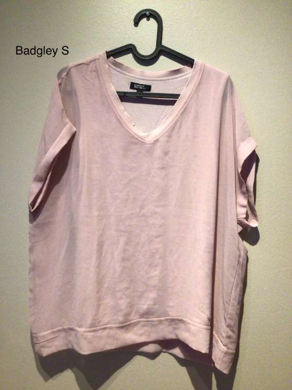 Bleik blússa Badgley S