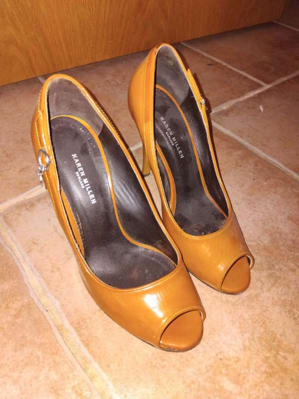 brúnir karen millen skór