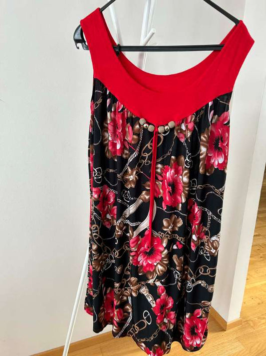 Kjóll rauðrósóttur