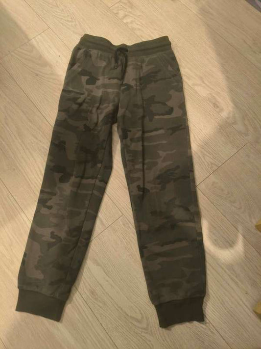 Buxur, grænar camo. Primark
