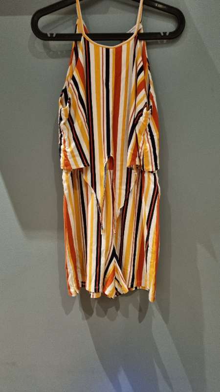 Gulur röndóttur samfestingur