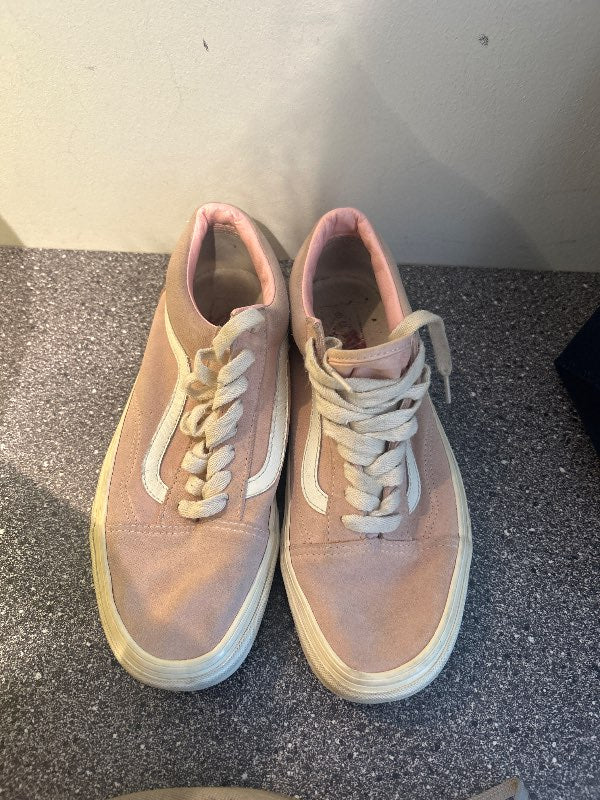 Bleikir vans
