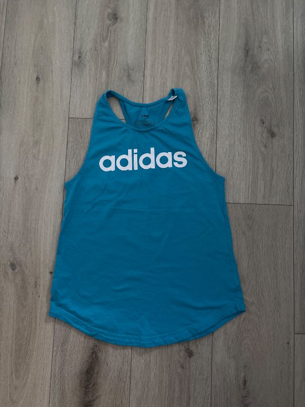 Adidas bolur