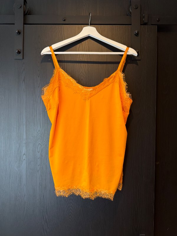 Frequent toppur orange