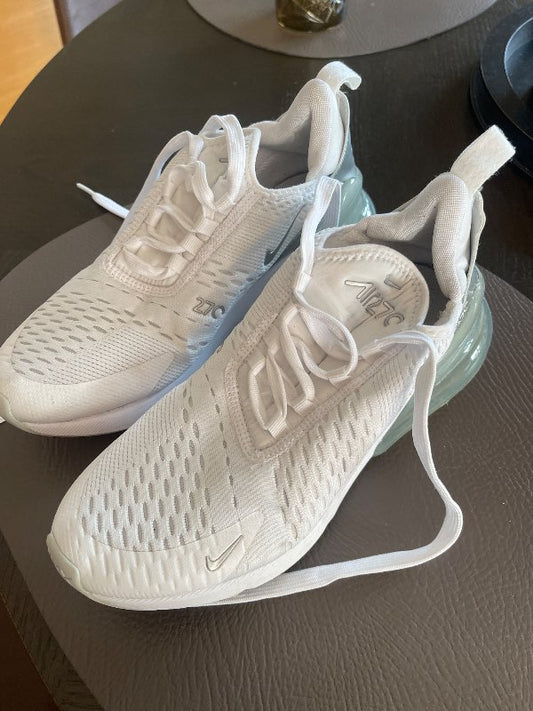 Hvitir air 270 nike