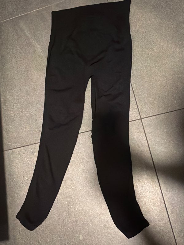 Svartar meðgönguleggings frá H&M O