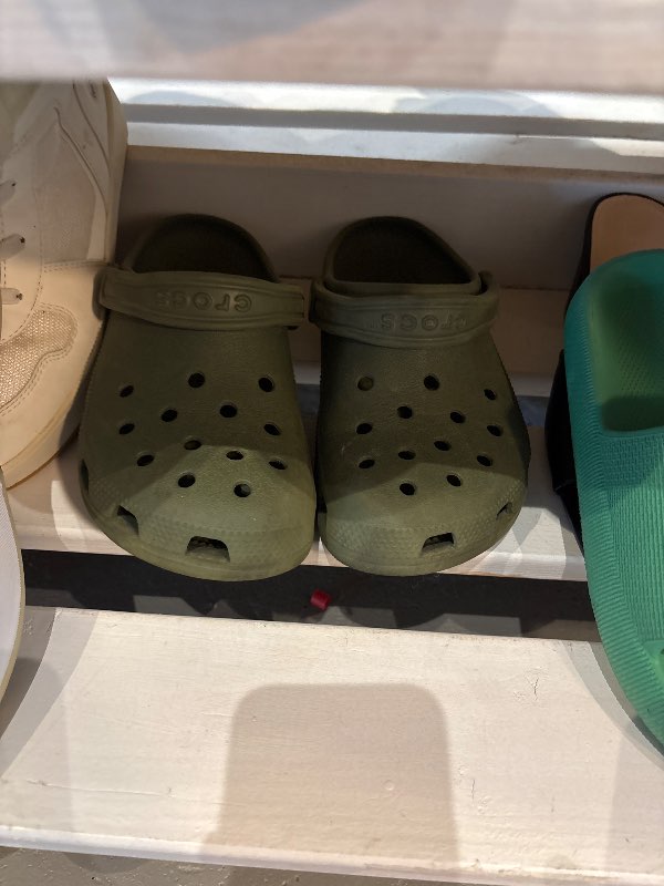 Crocks
