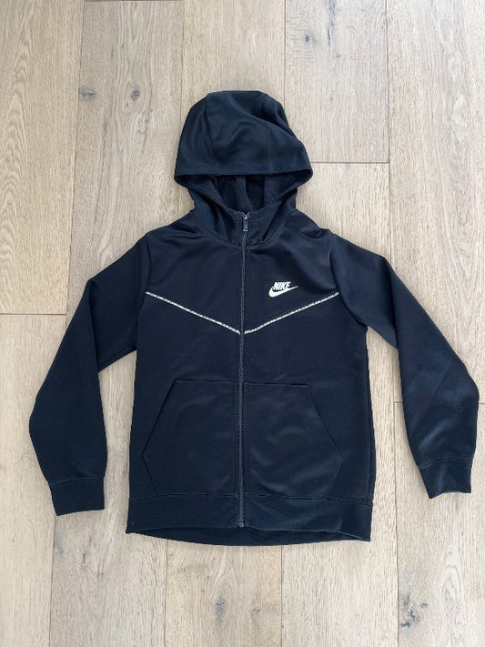 Nike hettupeysa