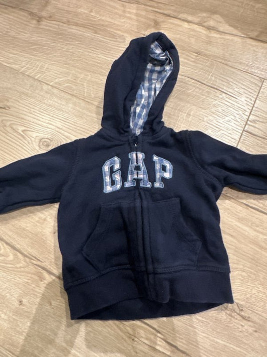 gap peysa