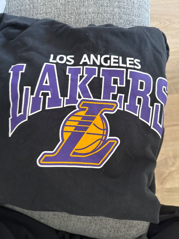 Lakers peysa