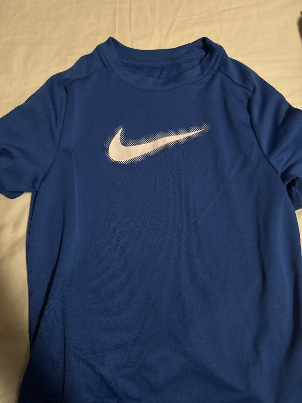 Nike æfingabolur