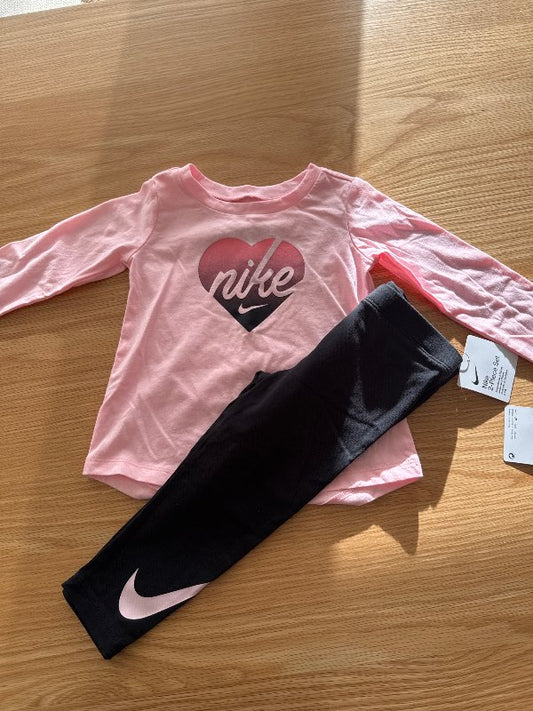 Nike sett, bleikt/svart