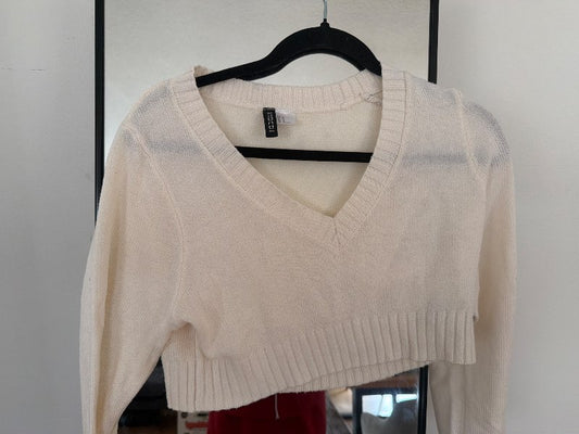 Knitted crop sweater