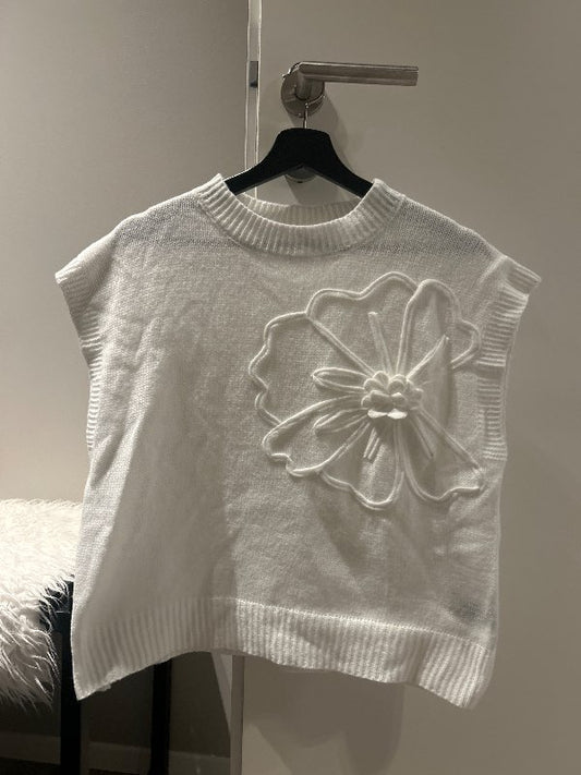 Hvít stutterma prjónapeysa R