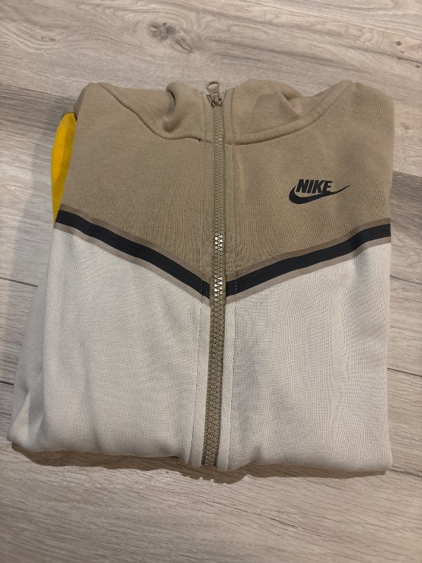 Nike hettupeysa beige