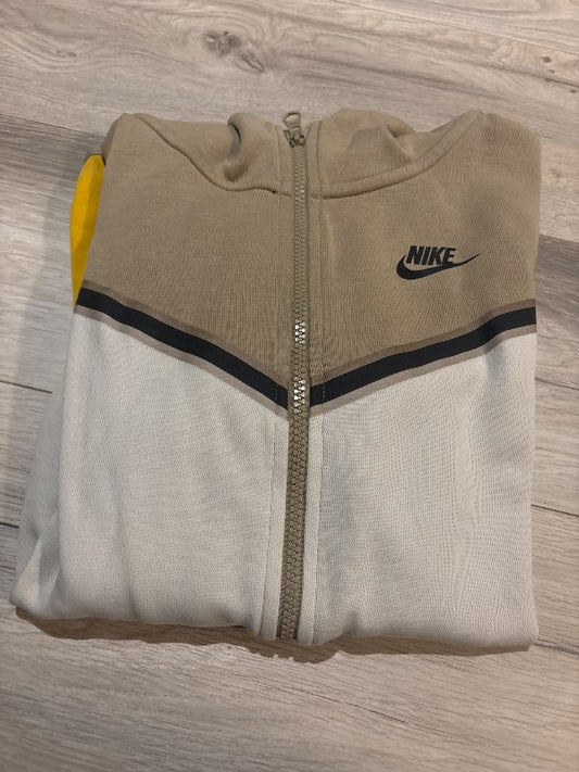 Nike hettupeysa beige