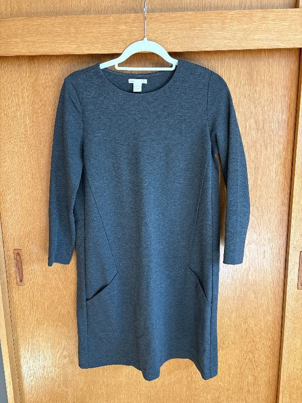 Peysukjóll úr H&M