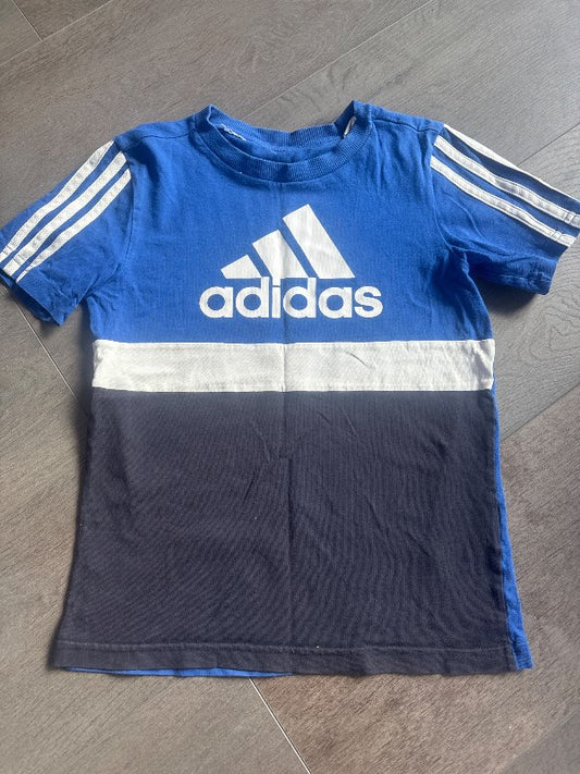 Adidas bolur