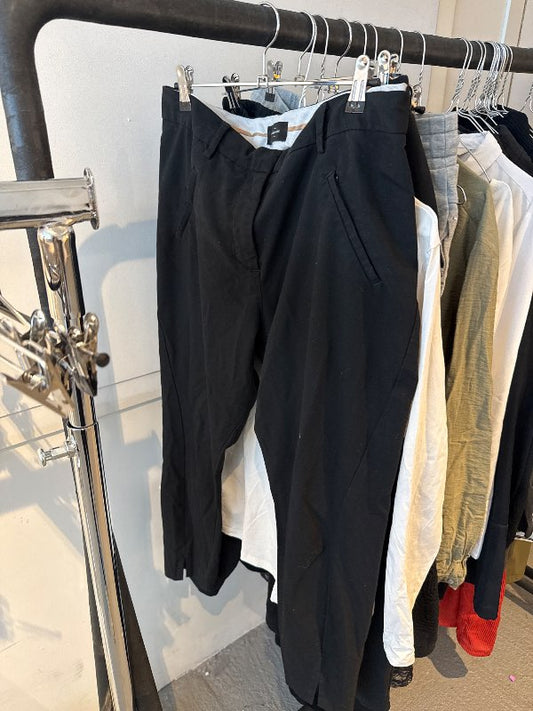 Five units svartar buxur