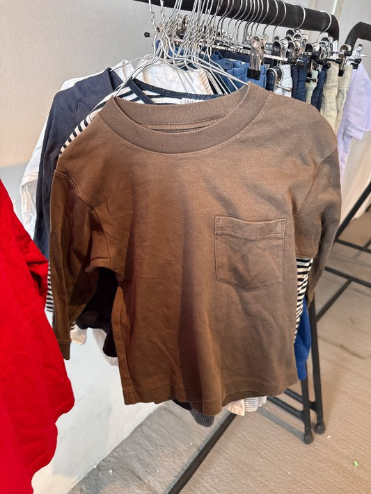Uniqlo siðerma bolur brúnn