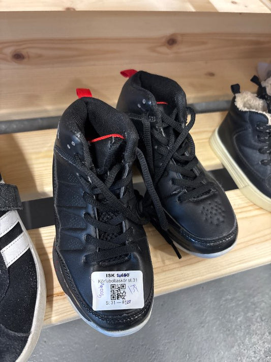 Körfuboltaskór st.31