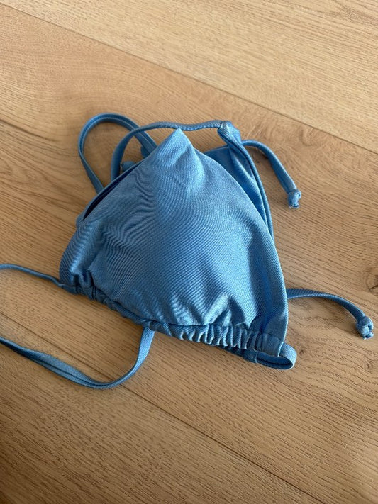 blár bikini toppur