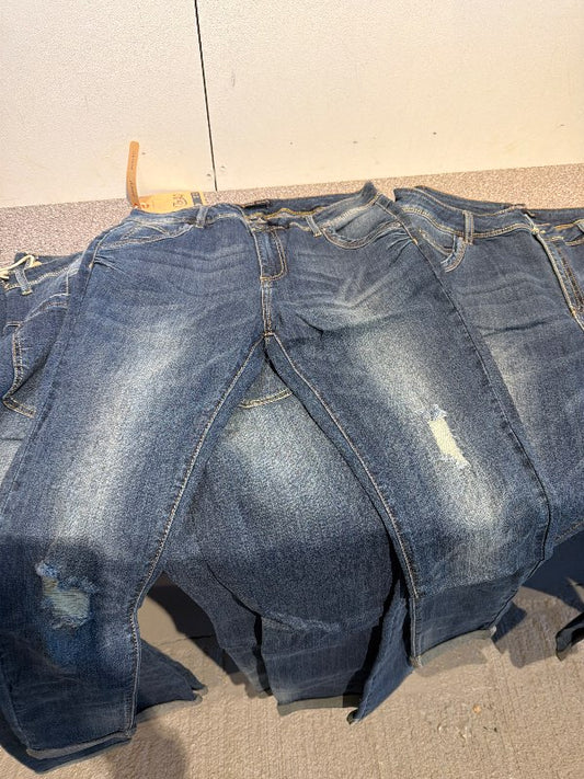 Nyjar buxur medium rifnar