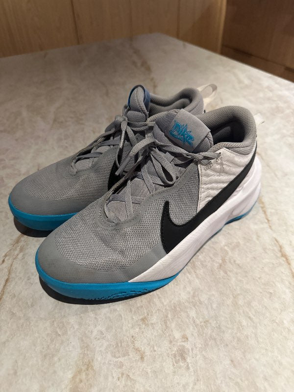 Nike ìþróttaskór