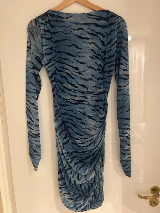 Blár kjóll úr zöru