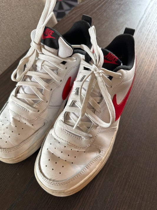 Nike skòr