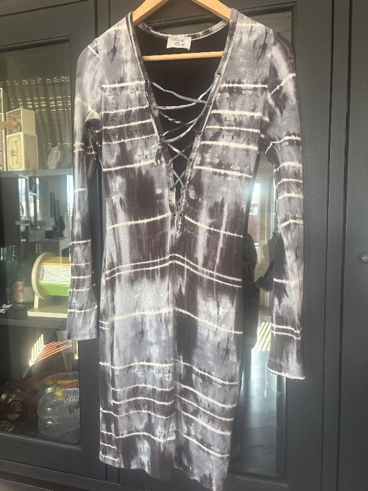 Tie dye kjóll m/reimum