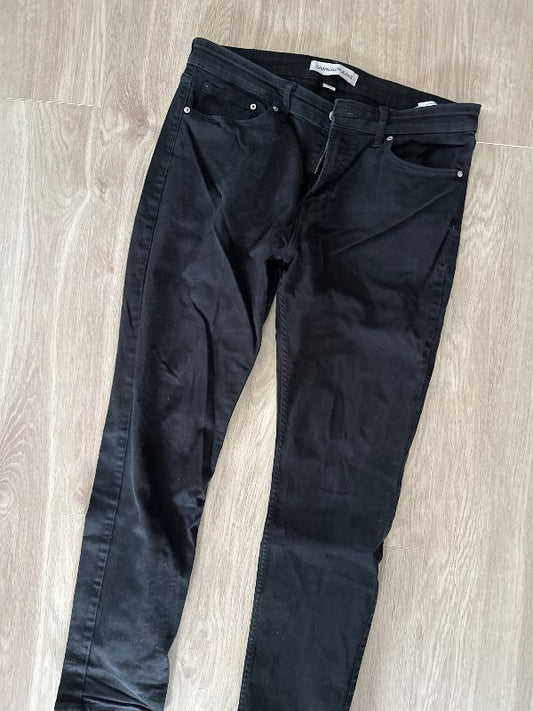 Calvin klein svartar gallabuxur