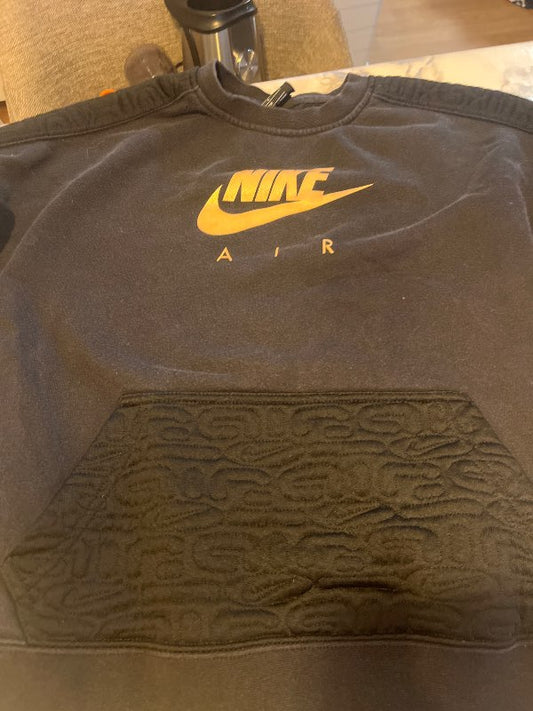 m nike peysa
