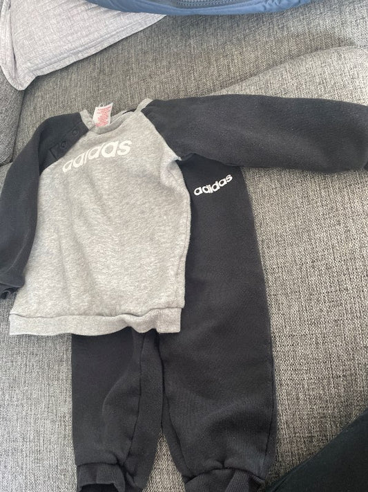 Adidas sett