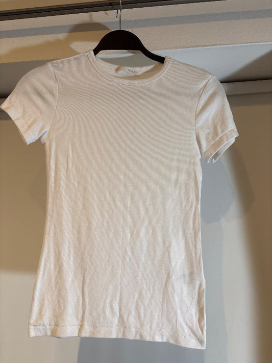 Zara hvítur bolur.    Uk