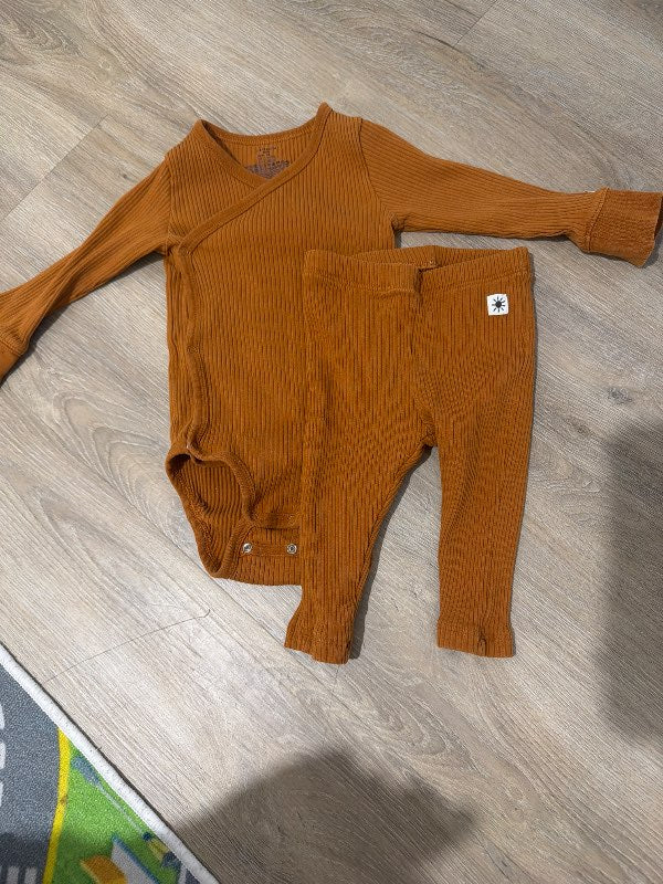 Lindex ryðlitað ungbarnasett A