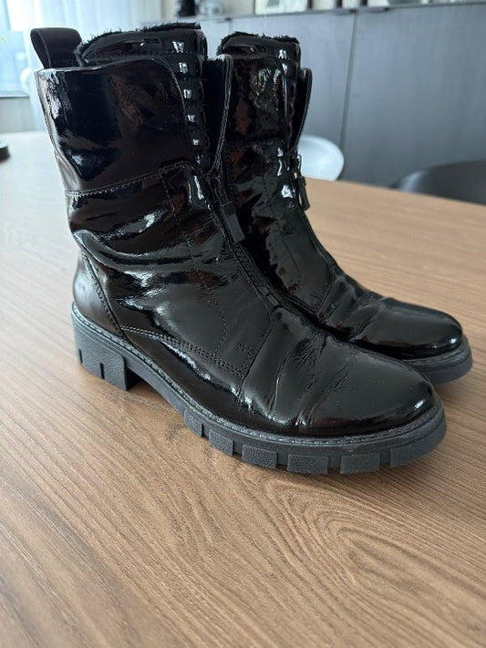 Ara boots