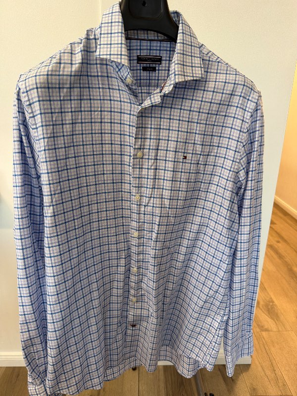 Tommy Hilfiger shirt