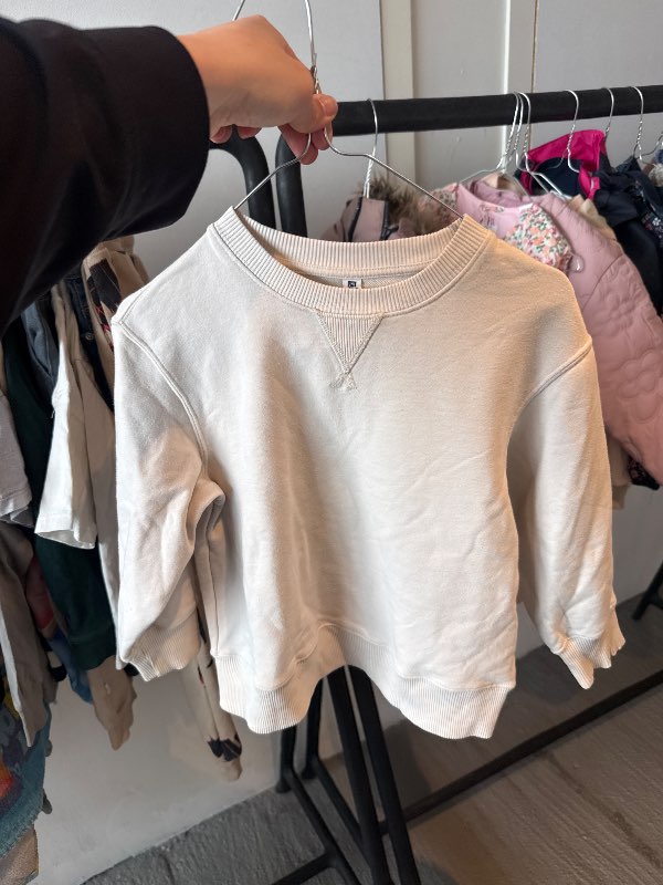 Uniqlo peysa beige